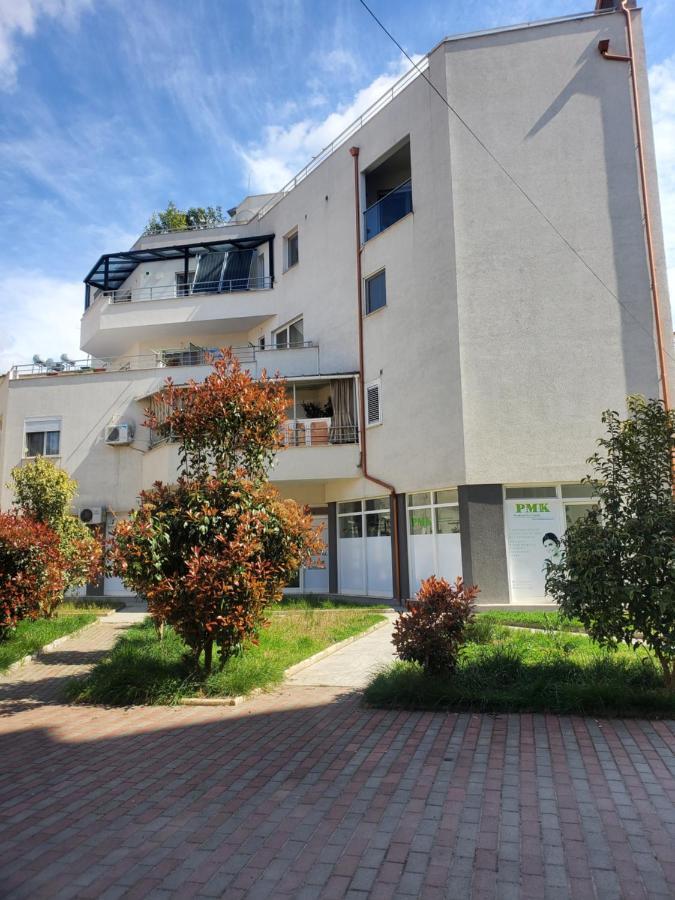 Francie'S Apartment, Tirana Buitenkant foto